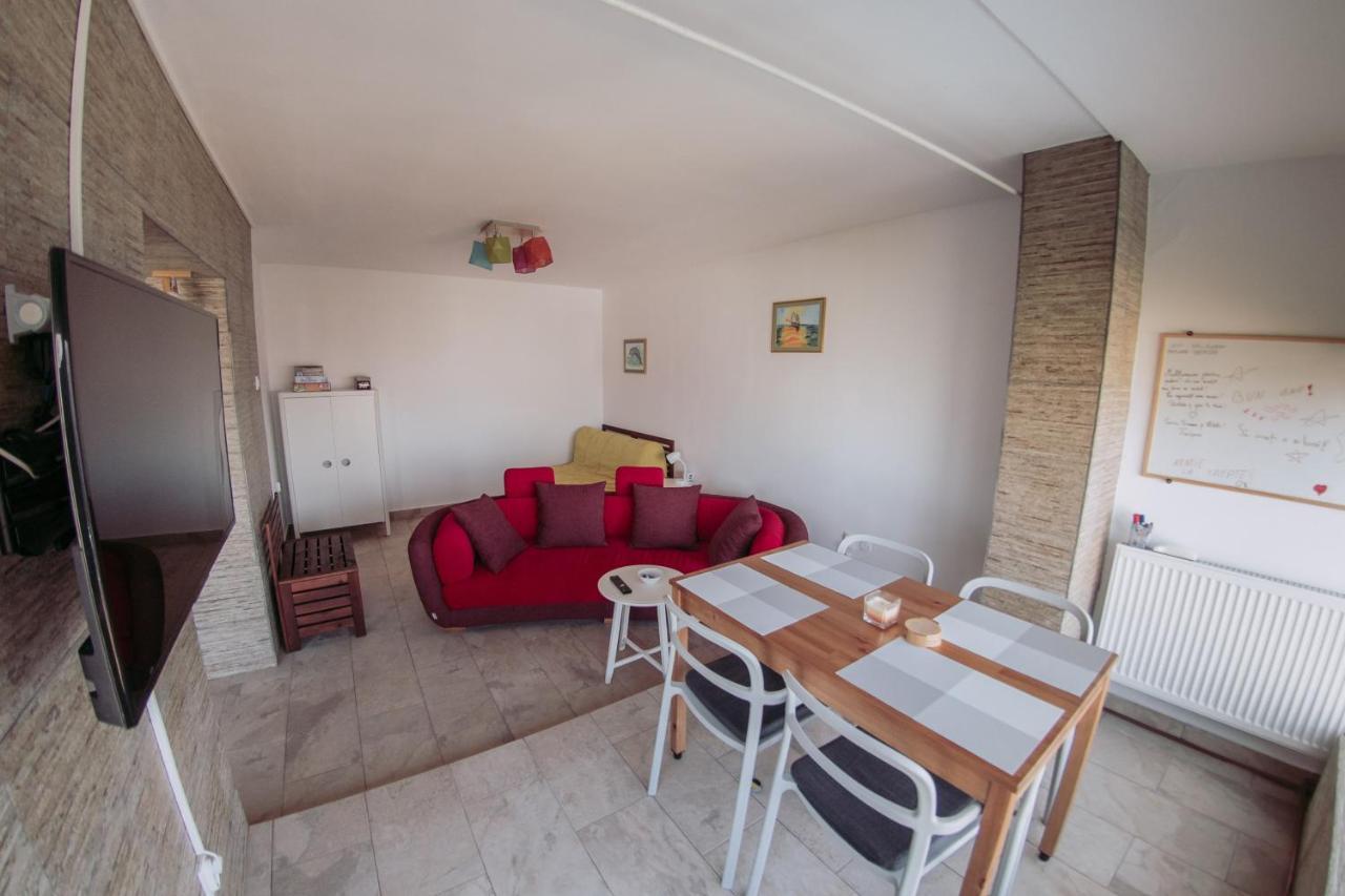 Lalacris Good Holiday Apartment Constanta Exterior photo