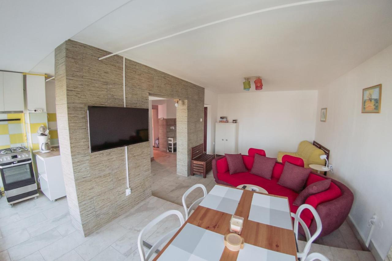 Lalacris Good Holiday Apartment Constanta Exterior photo